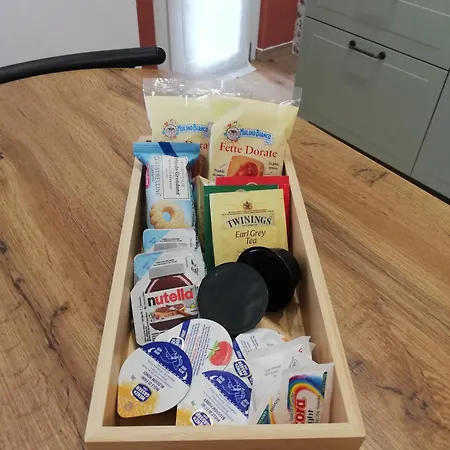 Apartment/studio Il Girasole شقة *