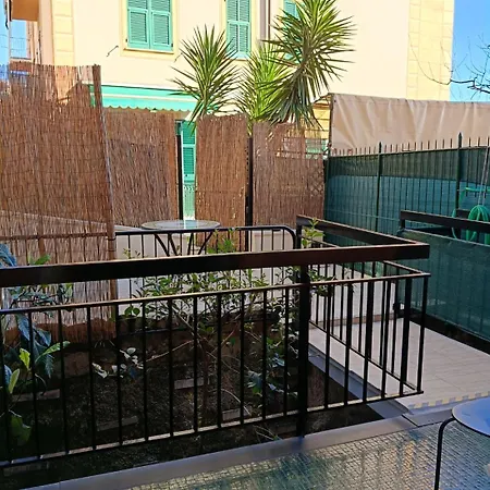 شقة Apartment/studio Il Girasole راباللو